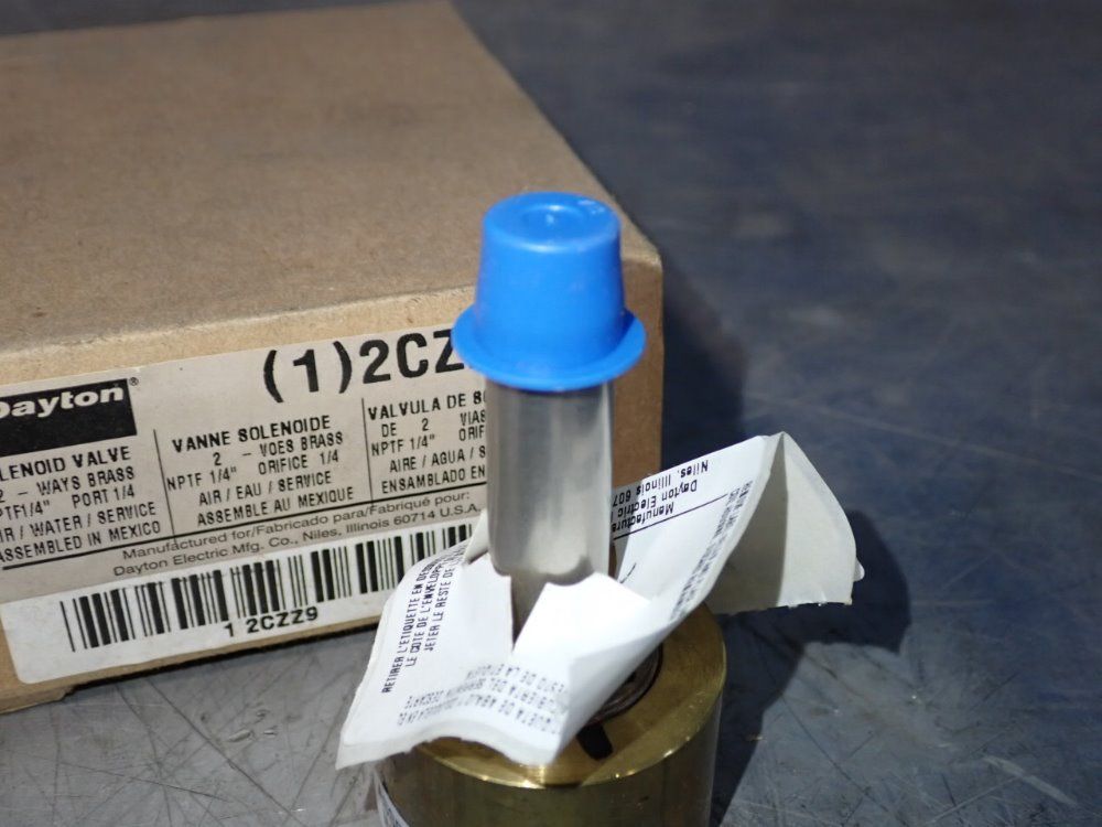 Dayton Solenoid Valve - (1) 2czz9
