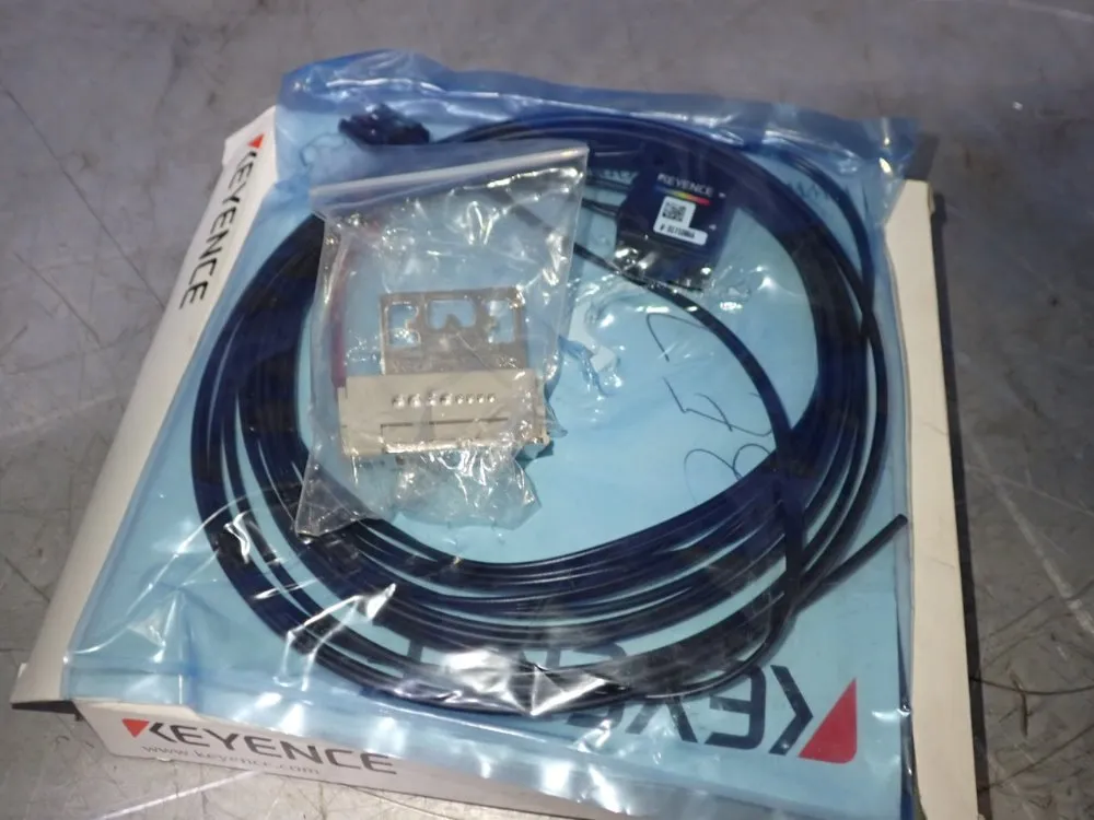 Keyence Sensor - Cz-h32