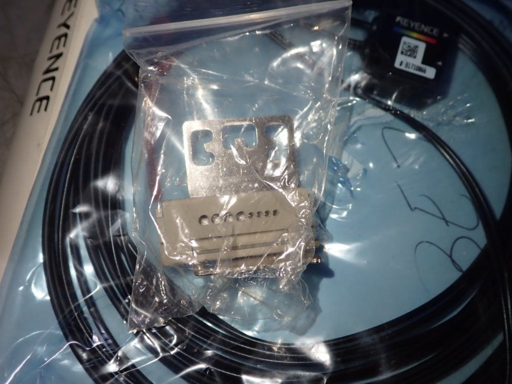 Keyence Sensor - Cz-h32