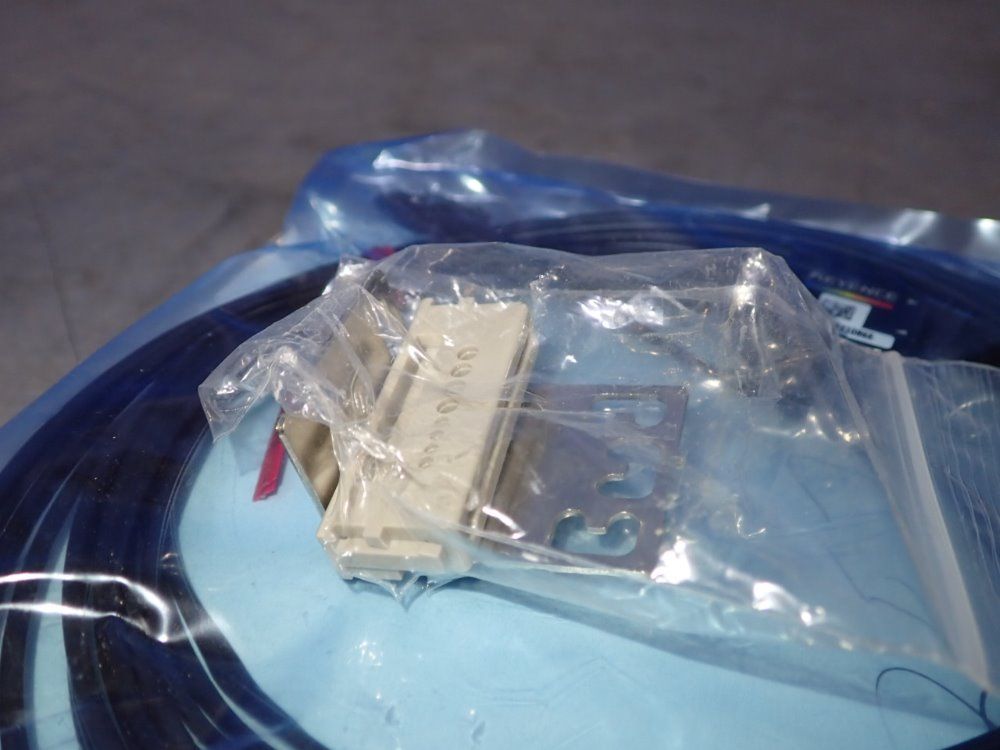 Keyence Sensor - Cz-h32