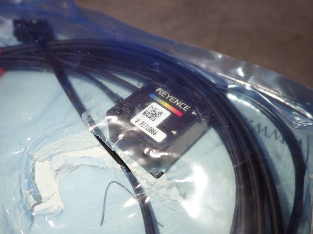 Keyence Sensor - Cz-h32