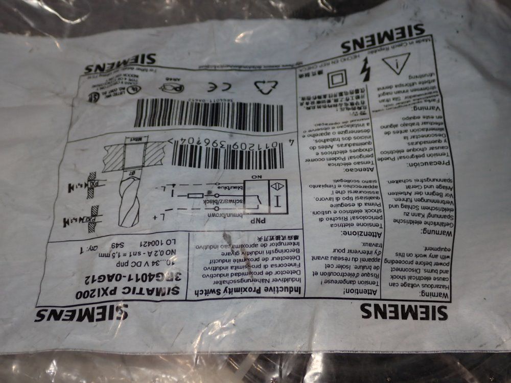 Siemens Inductive Proximity Switch - 3rg4011-0ag12