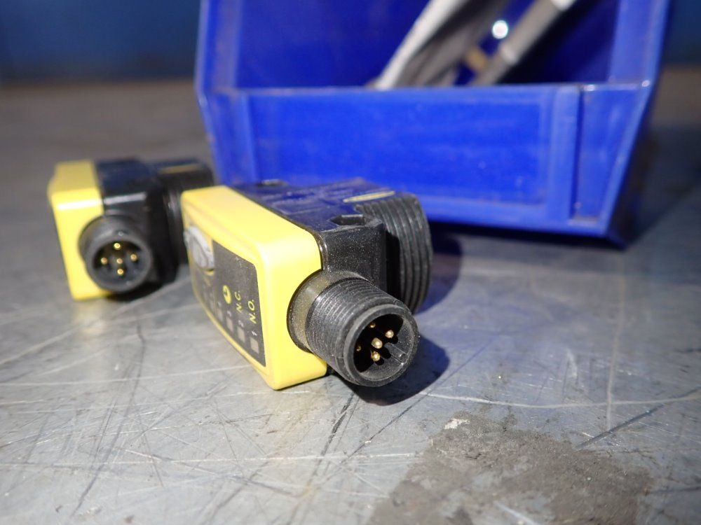 Banner Sensors - Qs30afq