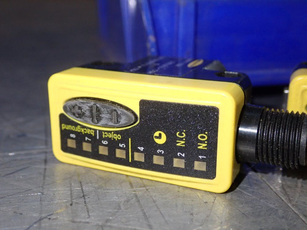 Banner Sensors - Qs30afq