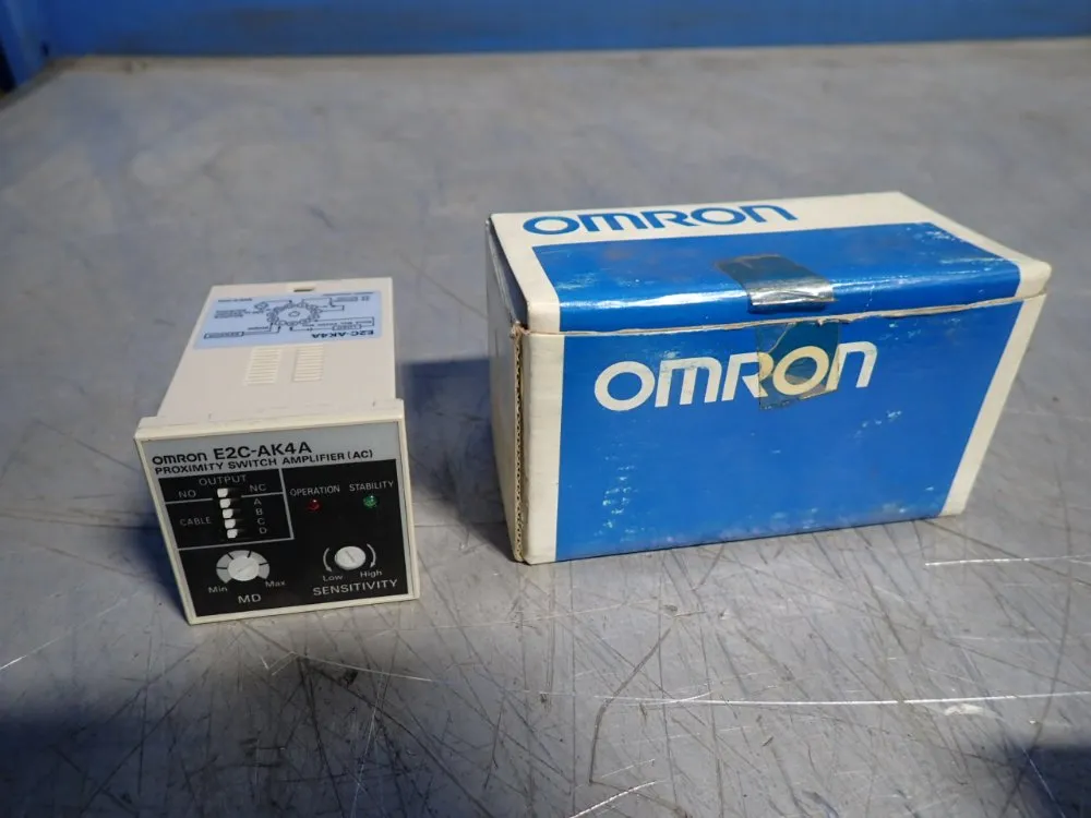 Omron Proximity Switch Amplifier - E2c-ak4a