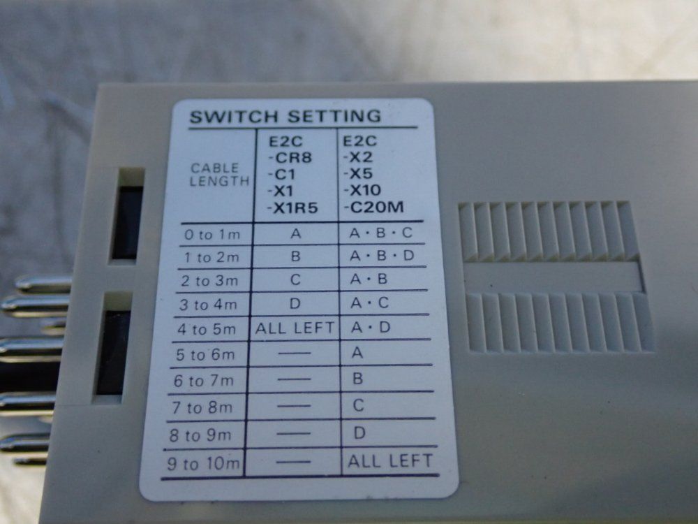Omron Proximity Switch Amplifier - E2c-ak4a