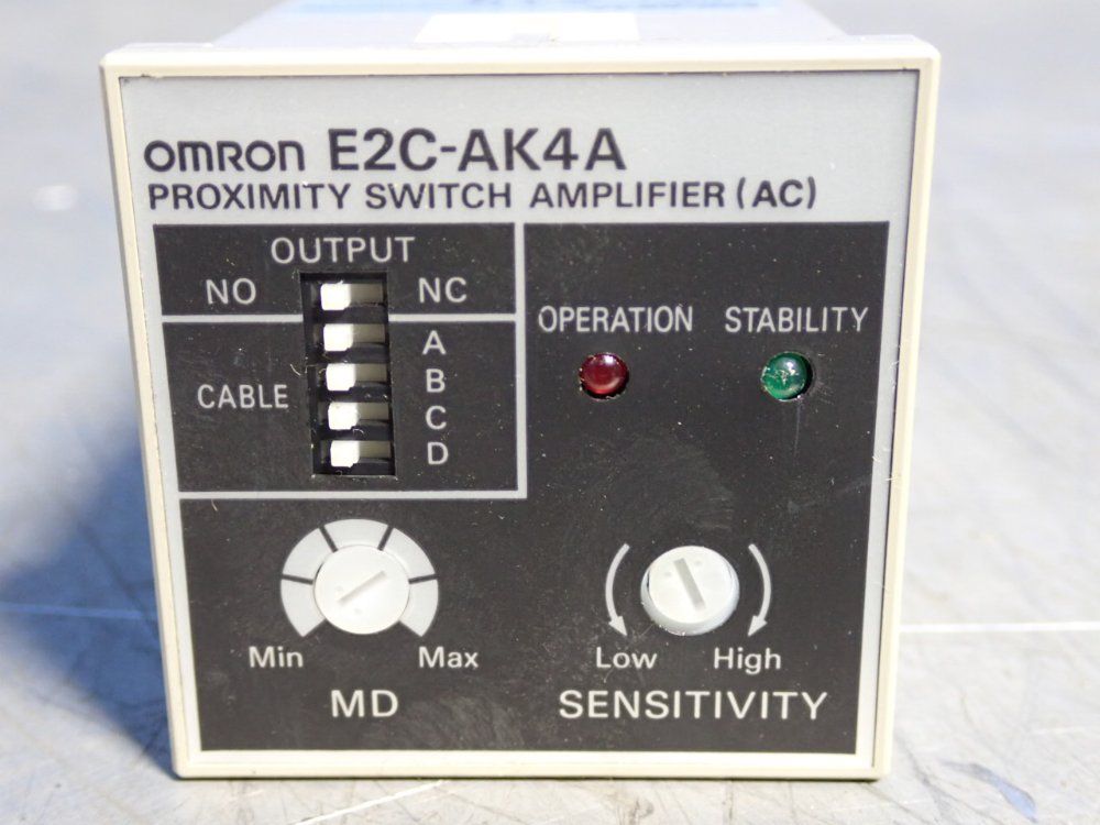 Omron Proximity Switch Amplifier - E2c-ak4a