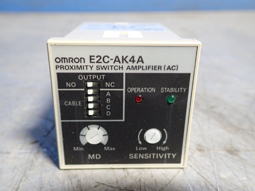 Omron Proximity Switch Amplifier - E2c-ak4a