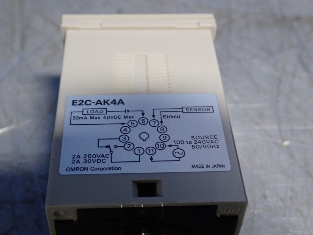 Omron Proximity Switch Amplifier - E2c-ak4a