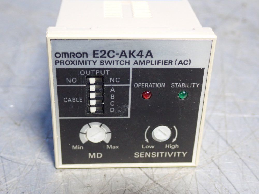 Omron Proximity Switch Amplifier - E2c-ak4a