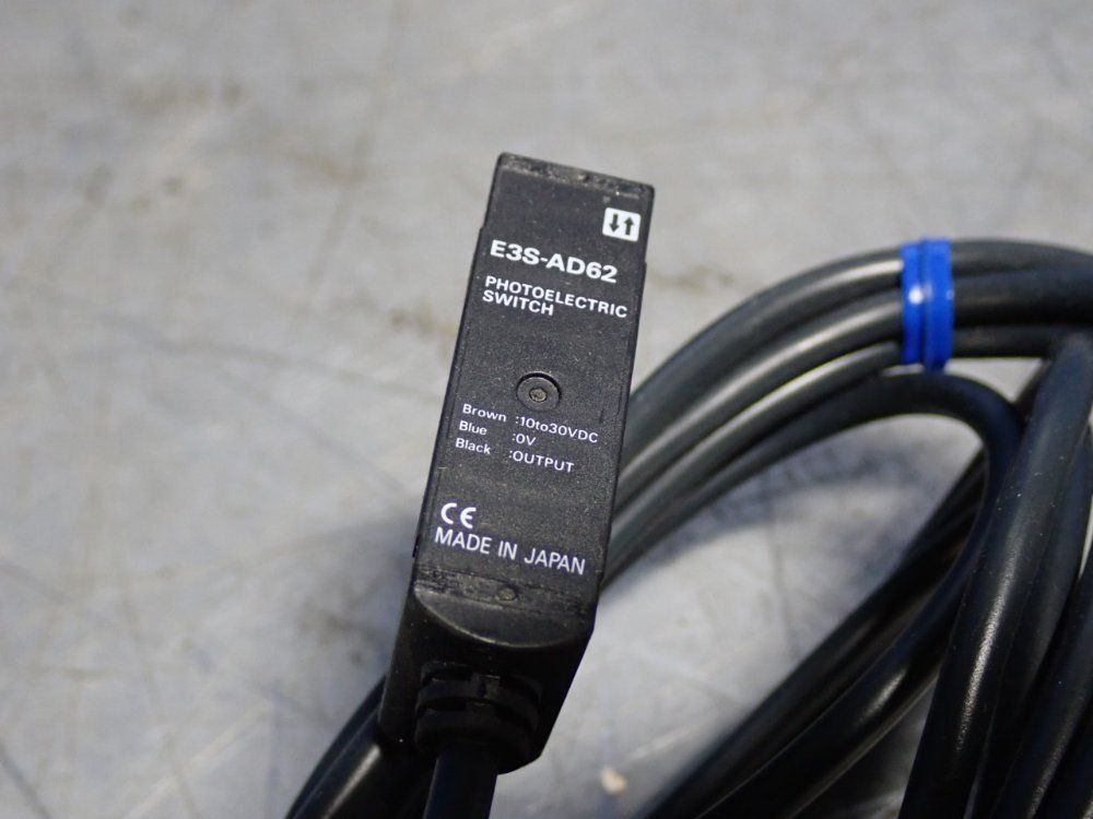 Omron Photoelectric Switch - E3s-ad62