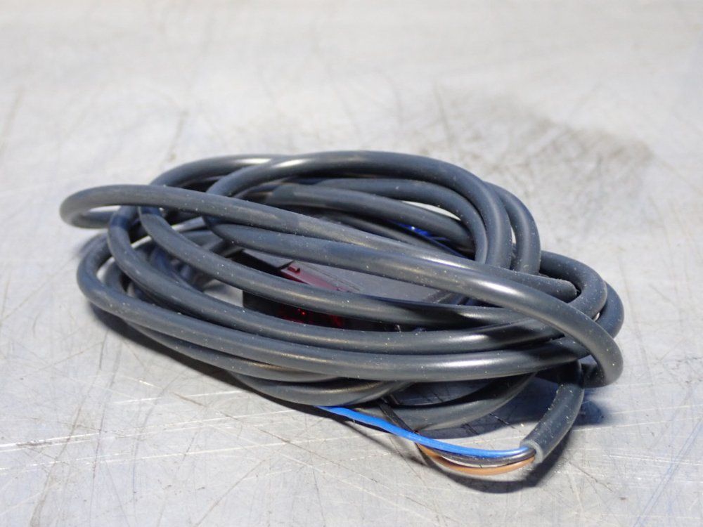 Omron Photoelectric Switch - E3s-ad62