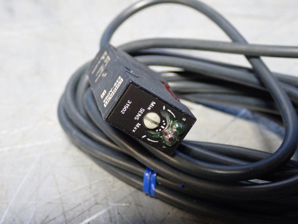 Omron Photoelectric Switch - E3s-ad62