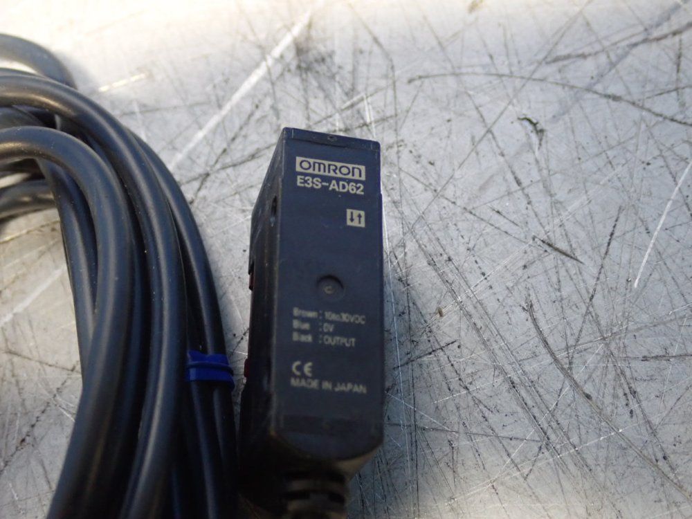 Omron Photoelectric Switch - E3s-ad62