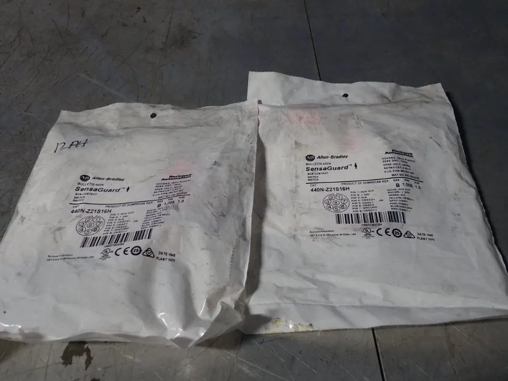 Allen Bradley Switch - 440n-z21s16h