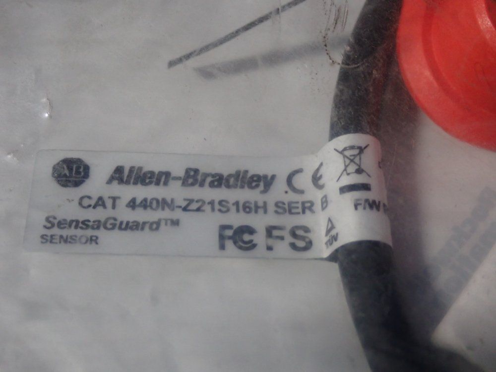 Allen Bradley Switch - 440n-z21s16h