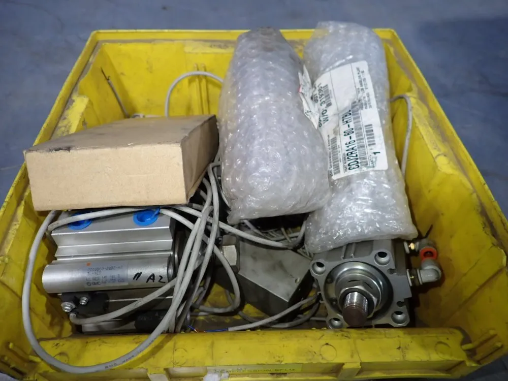 Smc Cylinders - Cdq2b23-20dz-a7 3l-xc9