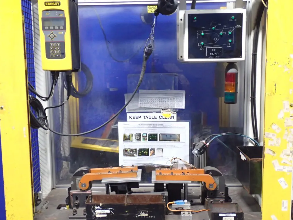 Hs Technologies Assembly Station - C-pillar Quad Cab