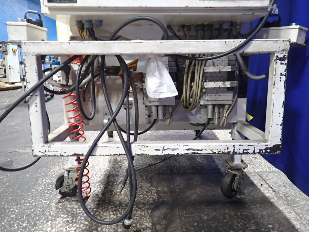 Hs Technologies Assembly Station - C-pillar Quad Cab