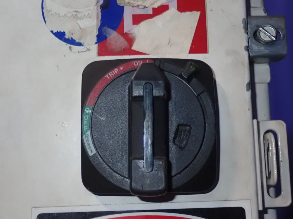 Hs Technologies Assembly Station - C-pillar Quad Cab