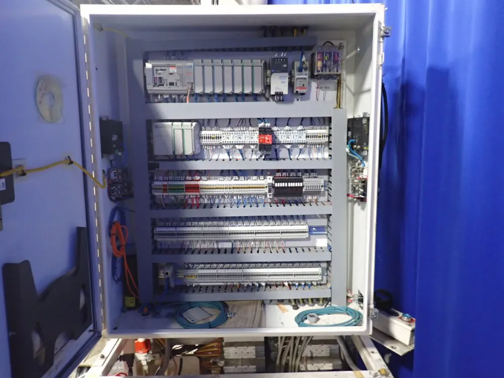 Hs Technologies Assembly Station - C-pillar Quad Cab