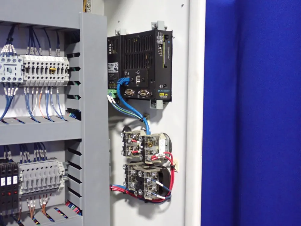 Hs Technologies Assembly Station - C-pillar Quad Cab