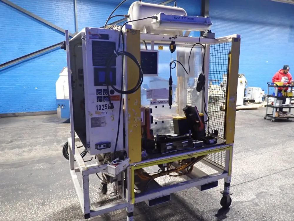 Hs Technologies Assembly Station - C-pillar Quad Cab