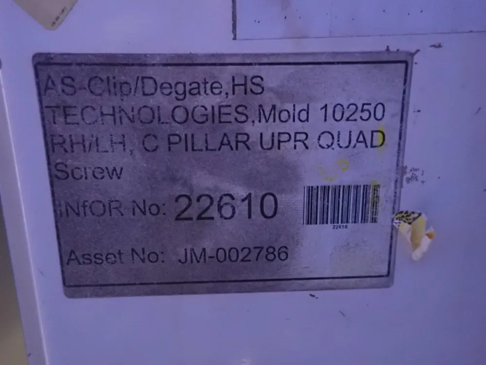 Hs Technologies Assembly Station - C-pillar Quad Cab