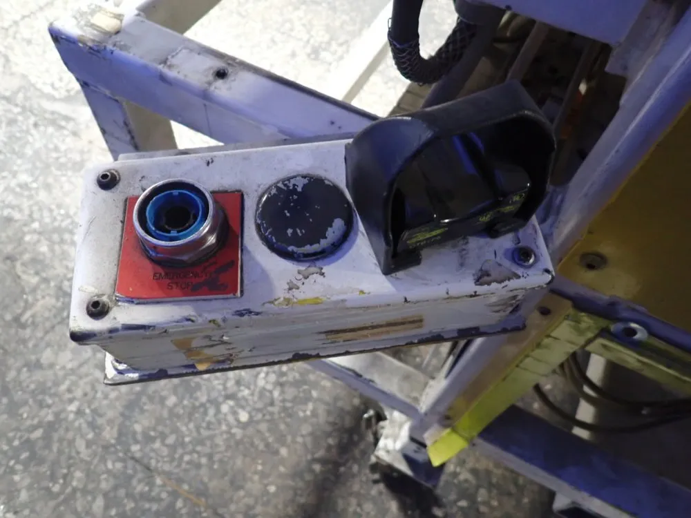 Hs Technologies Assembly Station - C-pillar Quad Cab