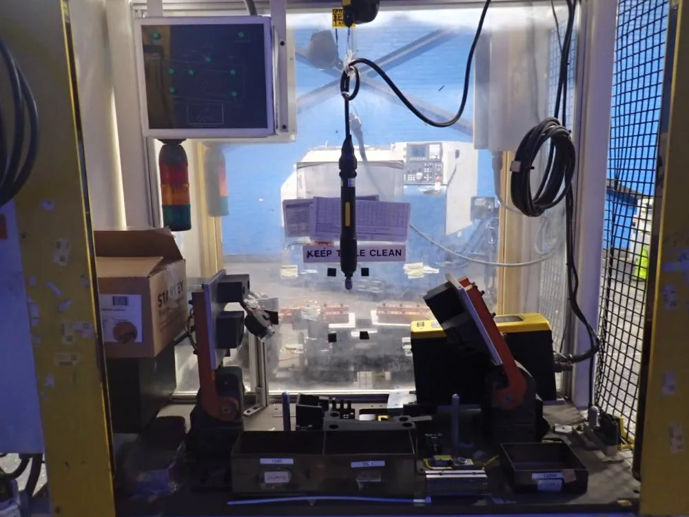 Hs Technologies Assembly Station - C-pillar Quad Cab