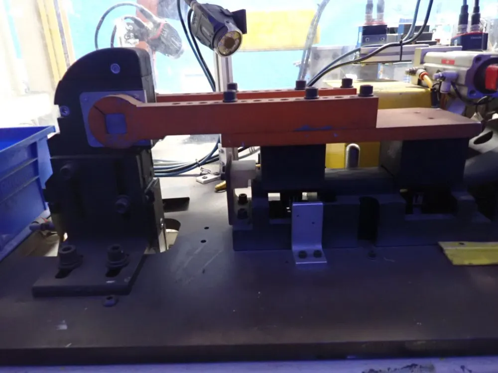 Hs Technologies Assembly Station - Quad Cab Rear Scuff