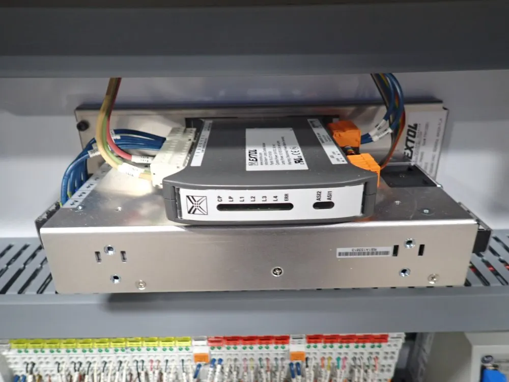 Assembly Station - Flexbase