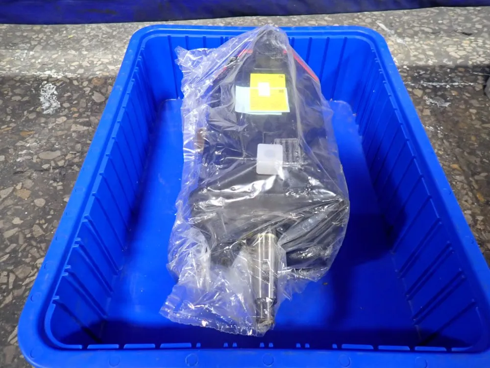 Fanuc 2000 Rpm Servo Motor - A06b-0267-b605