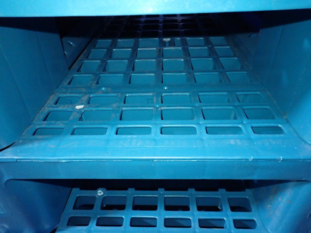 47" X 39" Plastic Pallets