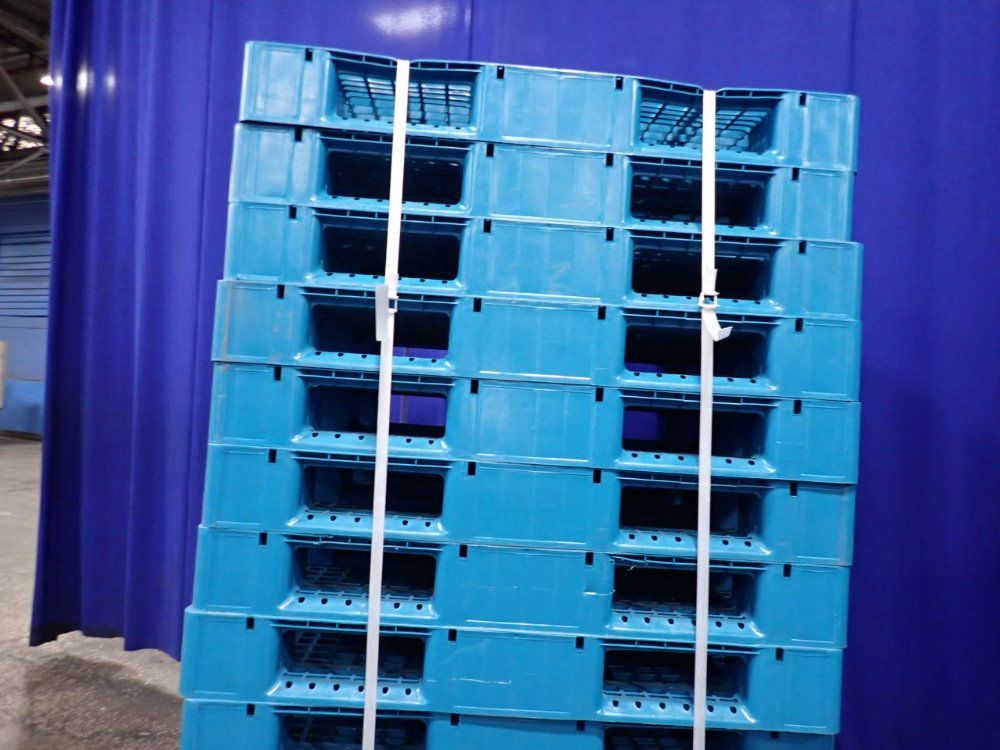 47" X 39" Plastic Pallets