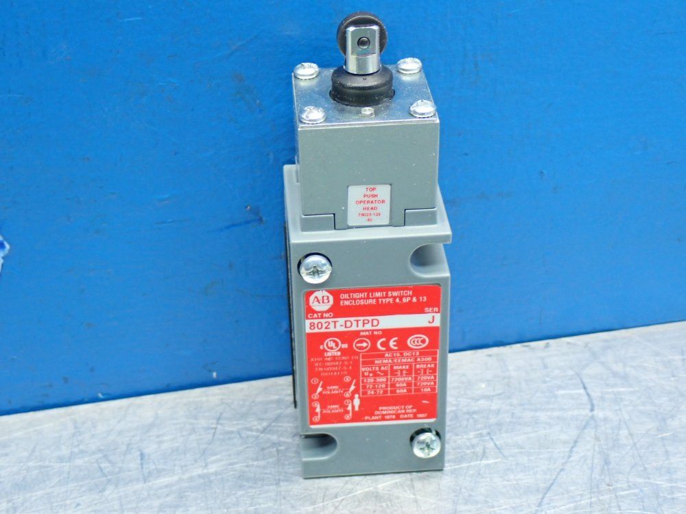 Allen Bradley Plug-in Oiltight Limit Switch - 802t-dtpd