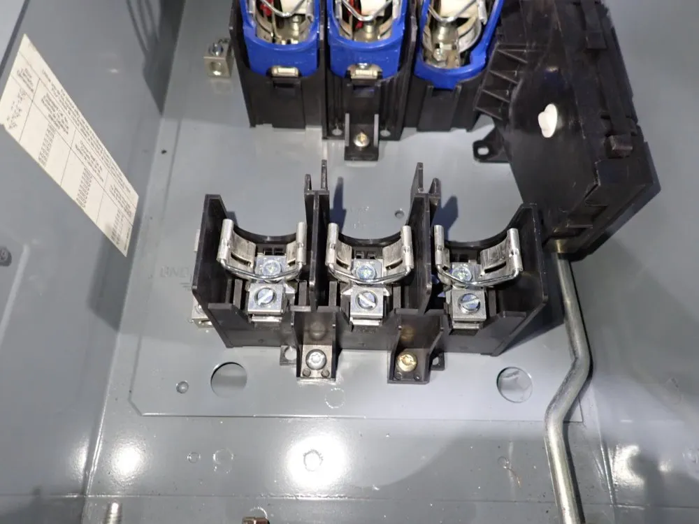 Square D 60 Amp Fusible Disconnect - H362awc