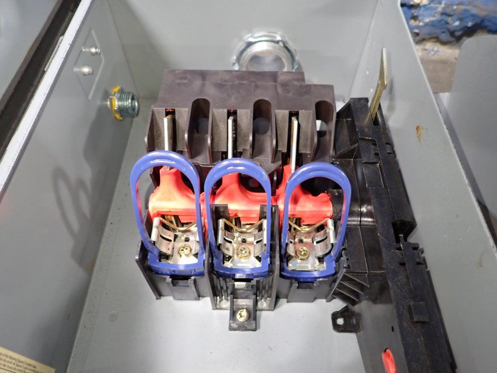 Square D 60 Amp Fusible Disconnect - H362awc