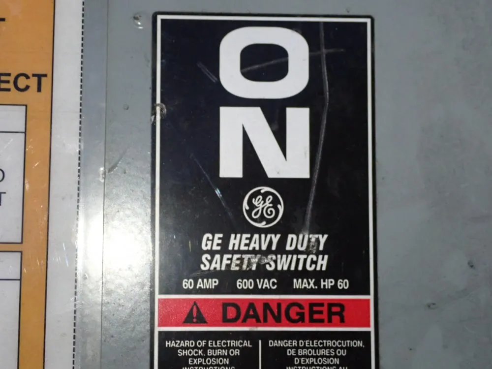 General Electric 60 Amp Non-fusible Disconnect - Thn3362j