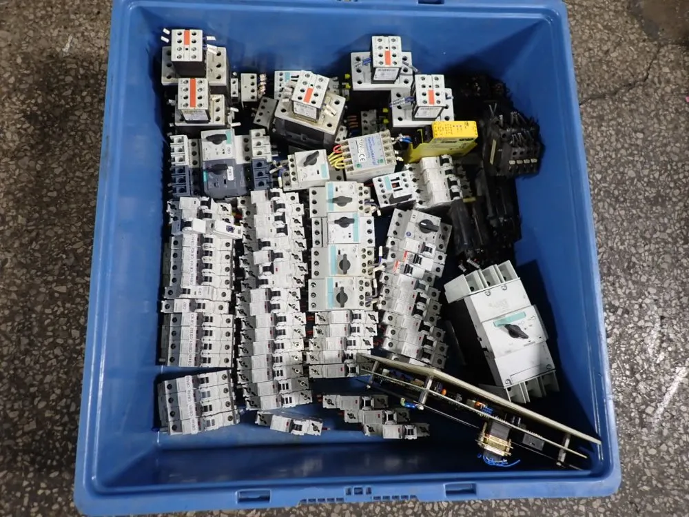 Siemens Circuit Breaker - 5sj4108-7hg40