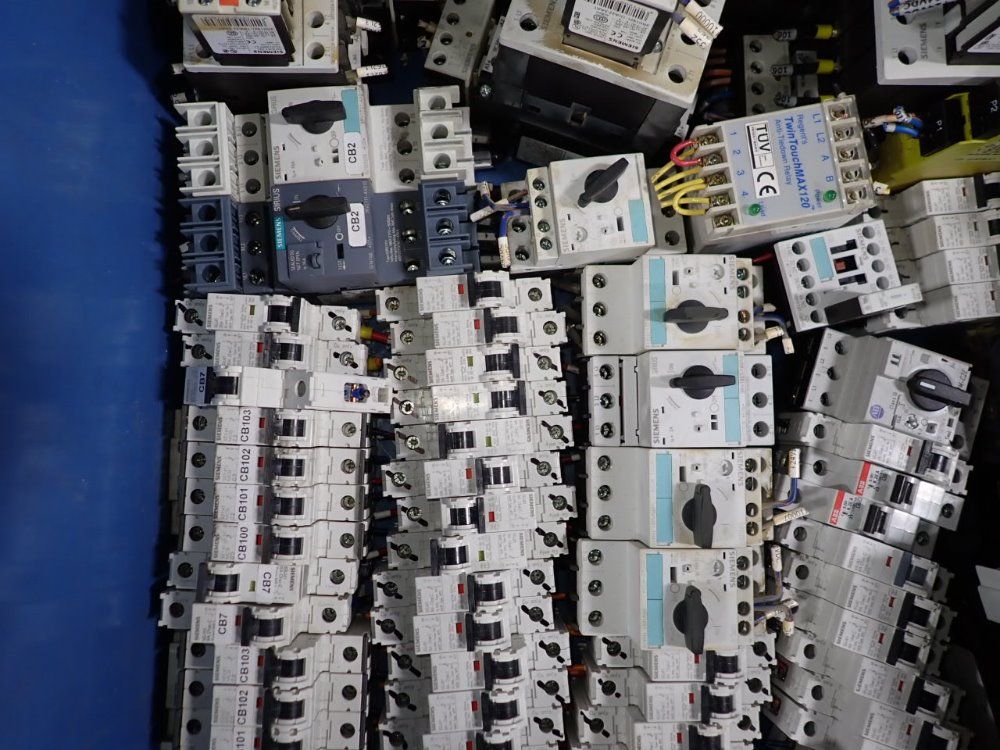 Siemens Circuit Breaker - 5sj4108-7hg40