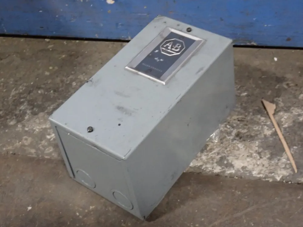 Allen Bradley Contractor - 700-n401a1