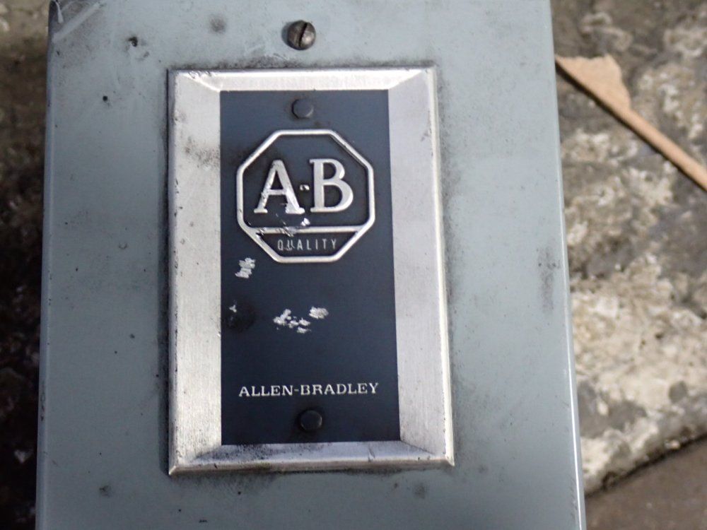 Allen Bradley Contractor - 700-n401a1