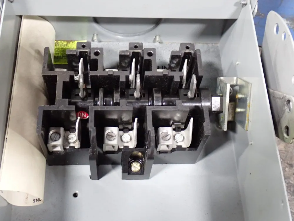 General Electric 60 Amp / 240 Vac Enclosed Switch - Tgn3322rh