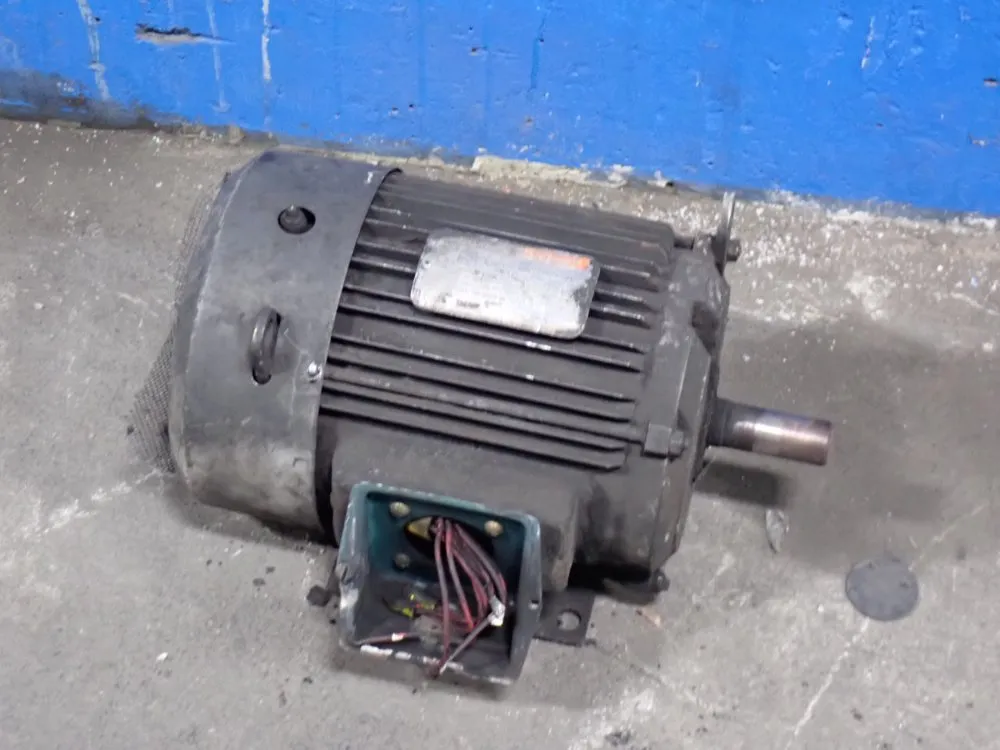 Reliance Electric 5 Hp Motor - P18j8372e Ne