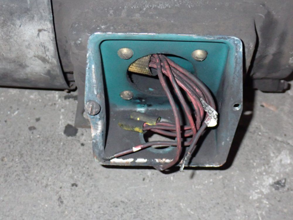 Reliance Electric 5 Hp Motor - P18j8372e Ne