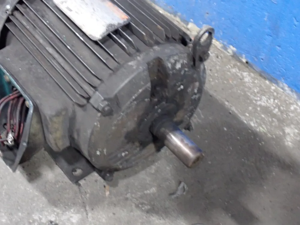 Reliance Electric 5 Hp Motor - P18j8372e Ne