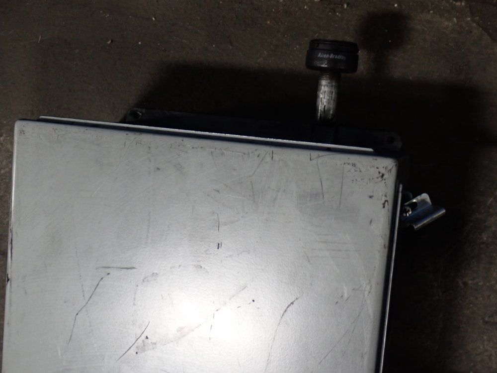 Allen Bradley (plc) Programmable Logic Controller - 1761-l16awa