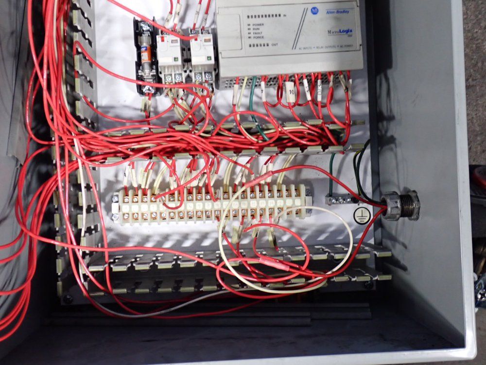 Allen Bradley (plc) Programmable Logic Controller - 1761-l16awa