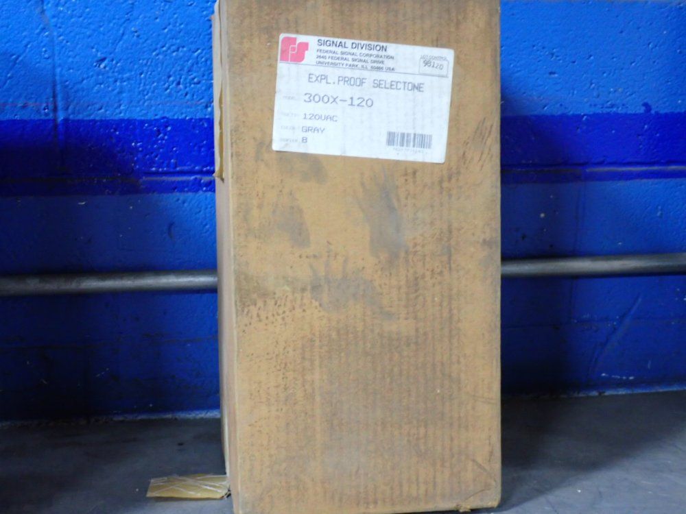 Federal Signal Corporation 0.27 Amps Amplified Speaker - 300x